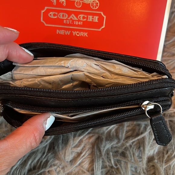 New Coach Double Zipper compartment wristlet wallet black monogram C - Picture 6 of 8